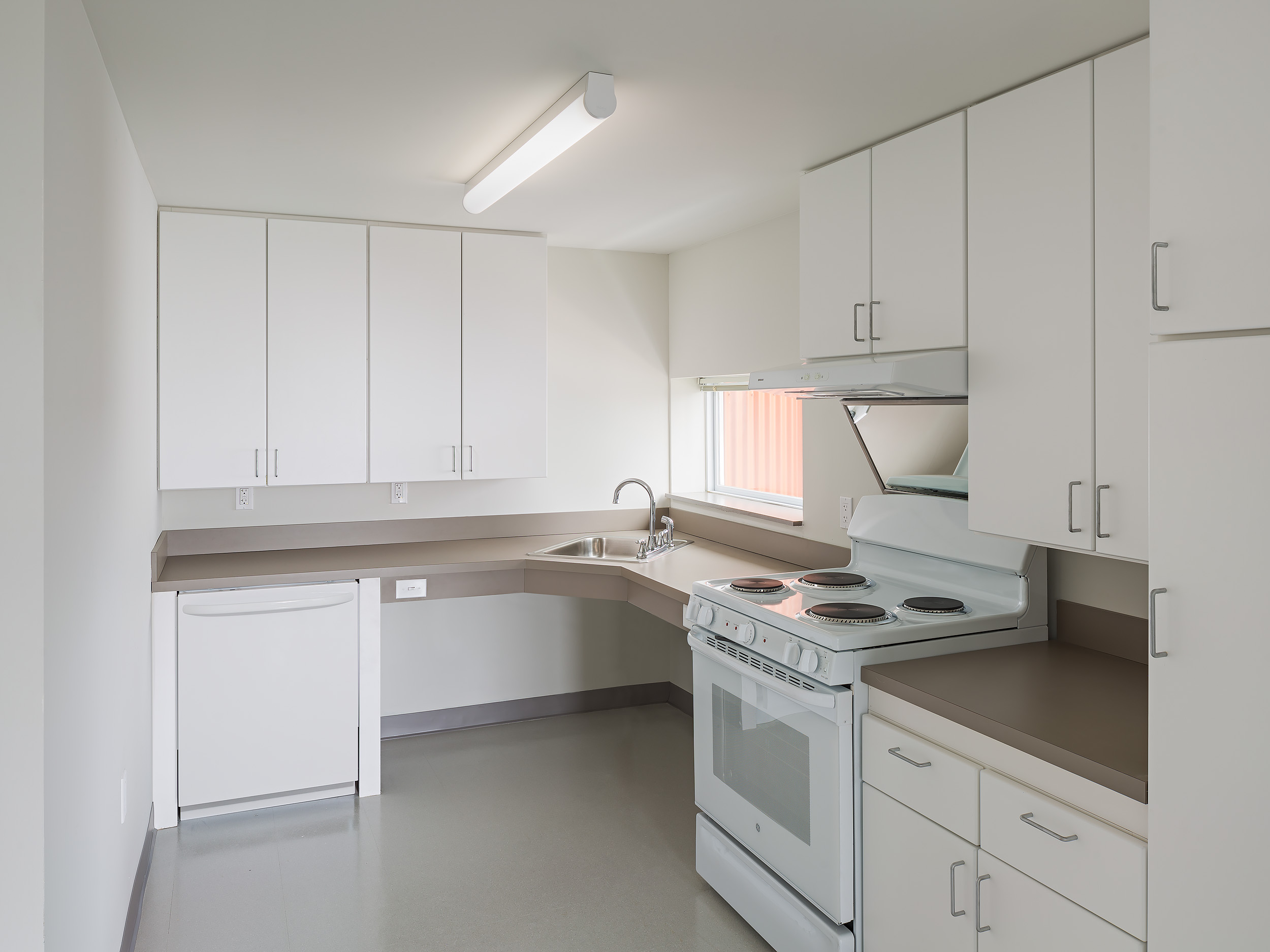 NewCourtland Apartments at Allegheny Phase I TN Ward Company, Builders