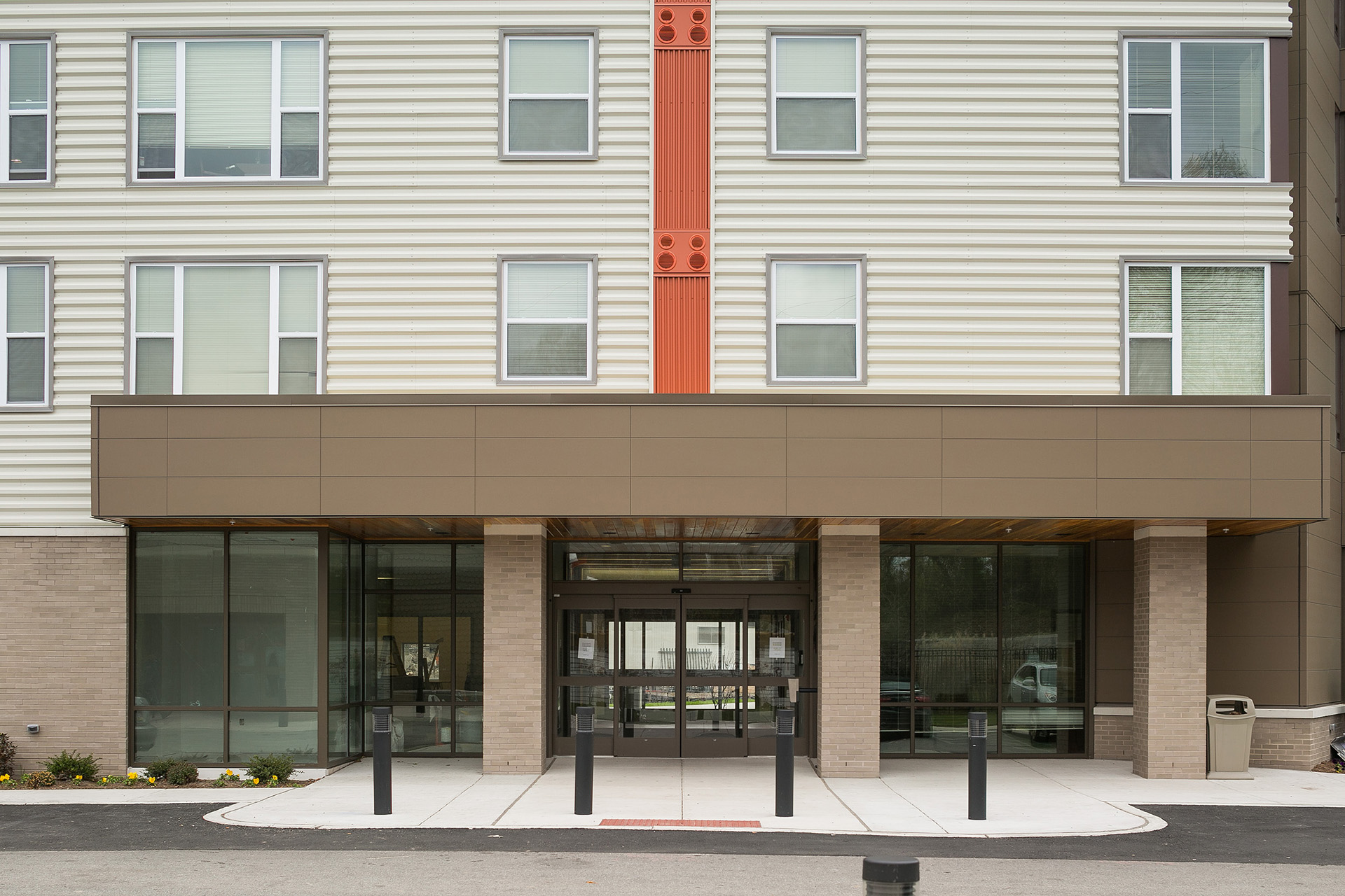 NewCourtland Apartments at Allegheny Phase I TN Ward Company, Builders